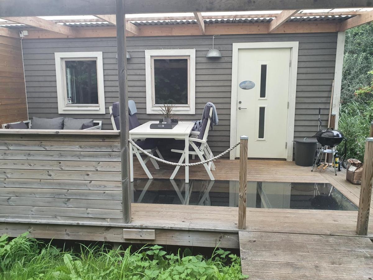Skogsbaeckens Stugby Ab Vila Tomelilla Exterior foto